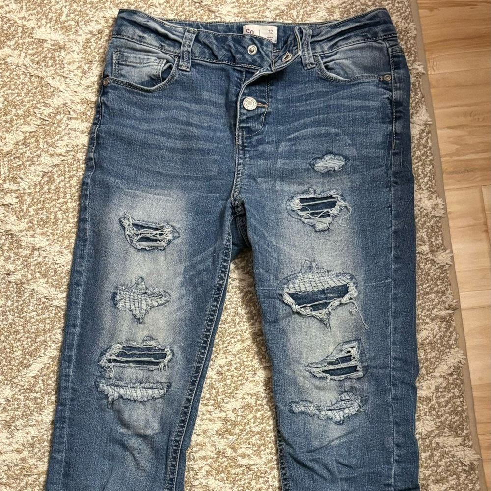 So Jeans